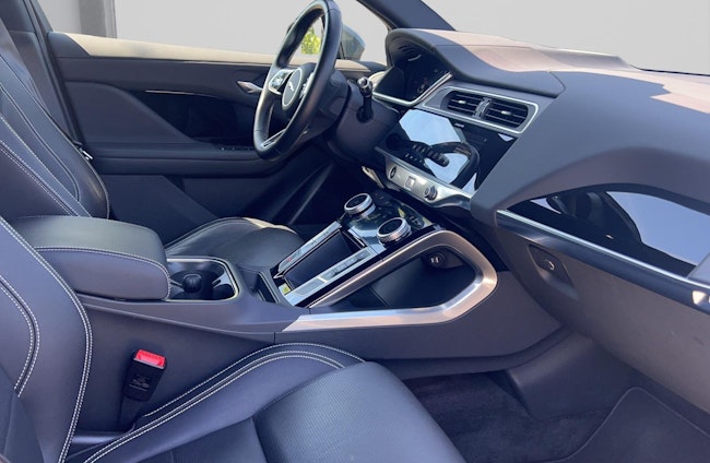 Vehicle image 14 Vehicle image 14