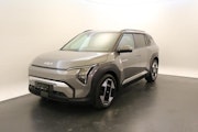First vehicle image