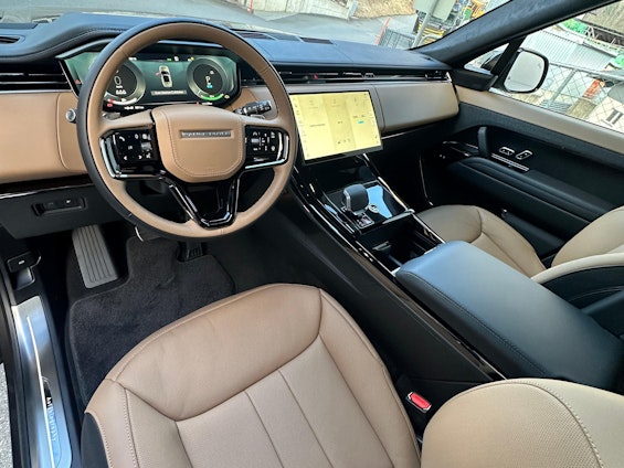 Vehicle image 9 Vehicle image 9