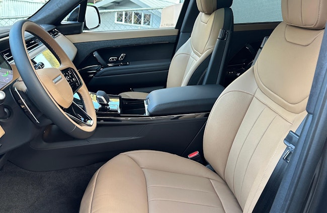 Vehicle image 7 Vehicle image 7