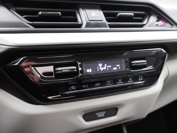 Vehicle image SUZUKI SWIFT