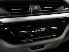 Vehicle image SUZUKI Swift 1.2 Compact Top Hybrid