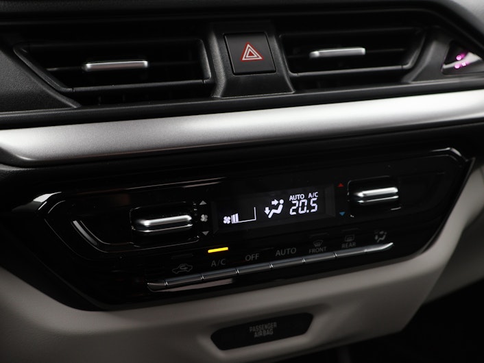 Vehicle image SUZUKI SWIFT