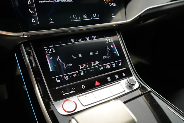 Audi S8 4.0 V8 TFSI quattro T-Tronic
