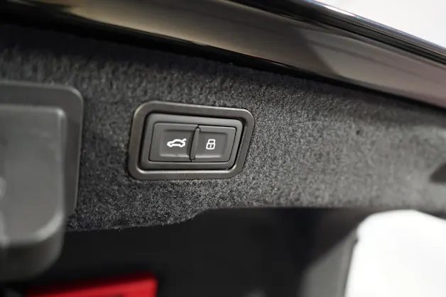 Audi S8 4.0 V8 TFSI quattro T-Tronic