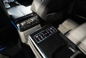 Audi S8 4.0 V8 TFSI quattro T-Tronic