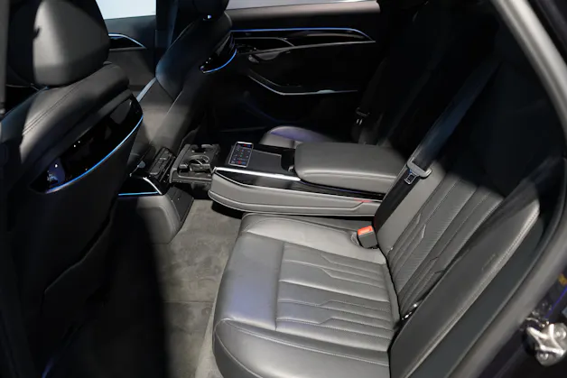Audi S8 4.0 V8 TFSI quattro T-Tronic