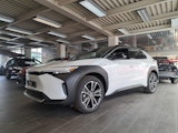 First vehicle image