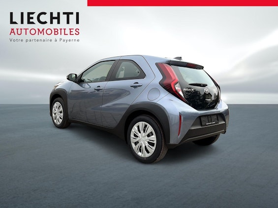 Vehicle image 2 Vehicle image 2