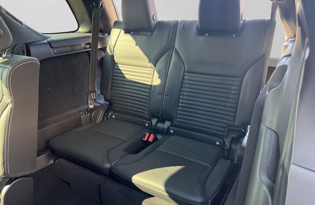 Vehicle image 8 Vehicle image 8