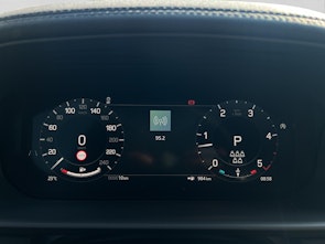 Vehicle image LAND ROVER Discovery 3.0 D I6 350 Dynamic HSE