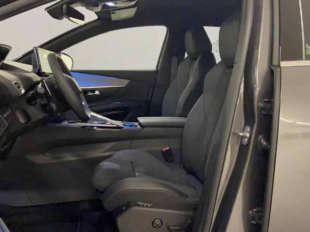 Peugeot 3008 1.6 PHEV 4x4 300 GT