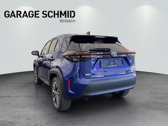 Vehicle image 4 Vehicle image 4