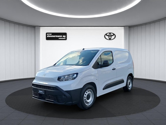 First vehicle image First vehicle image