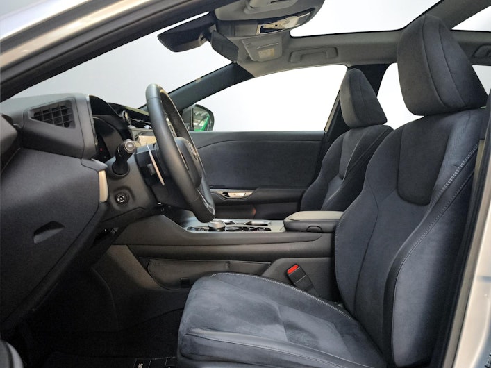 Vehicle image LEXUS RZ