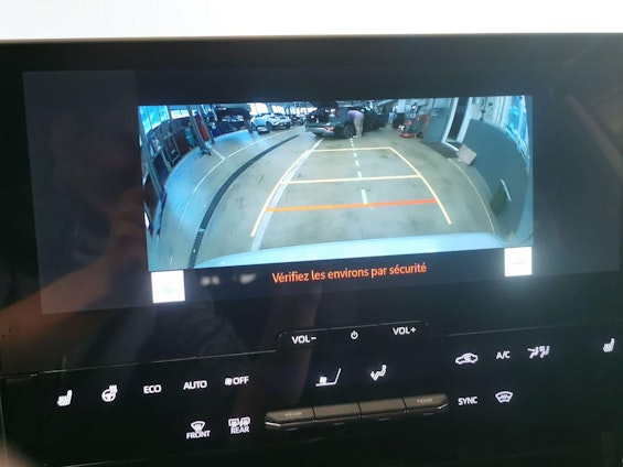 Vehicle image 6 Vehicle image 6