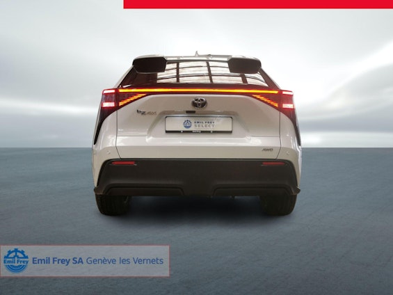 Vehicle image 14 Vehicle image 14