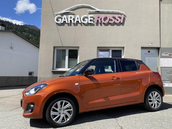First vehicle image