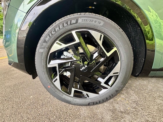 Vehicle image 21 Vehicle image 21