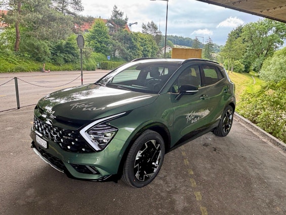 First vehicle image First vehicle image