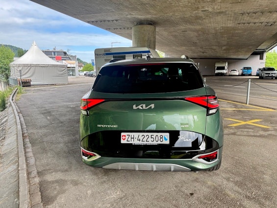 Vehicle image 6