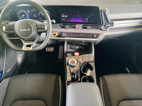 Vehicle image 10 Vehicle image 10