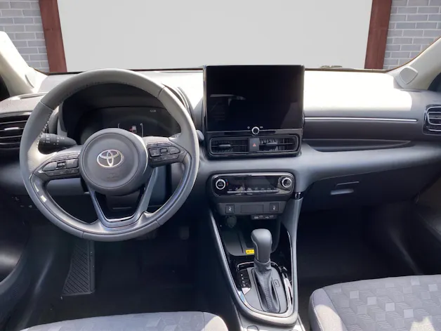 Toyota Yaris 1.5 VVT-i HSD Trend