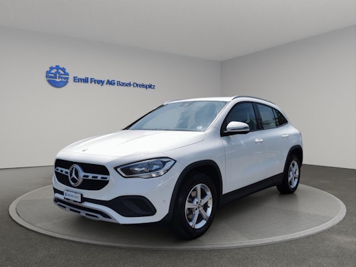 MERCEDES-BENZ GLA 180 0