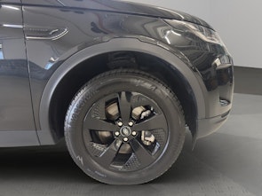 Vehicle image LAND ROVER Discovery Sport 2.0 SD4 200 SE