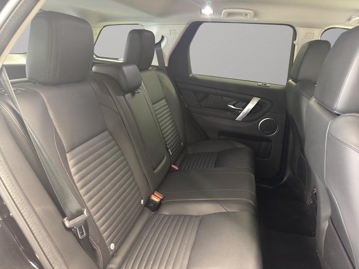 Vehicle image LAND ROVER DISCOVERY SPORT