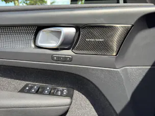 Volvo XC40 P8 AWD Elec R-Design