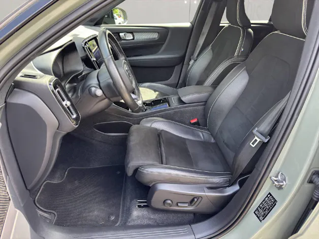 Volvo XC40 P8 AWD Elec R-Design