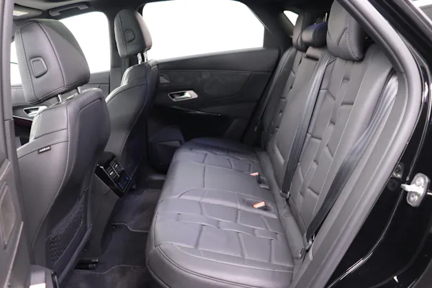 DS Automobiles 7 Crossback 1.6 E-Tense Louvre 4x4 / ab 1.99% Leasing bei Abschluss einer Protect Autoversicherung