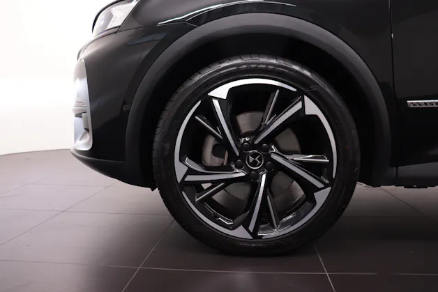 DS Automobiles 7 Crossback 1.6 E-Tense Louvre 4x4 / ab 1.99% Leasing bei Abschluss einer Protect Autoversicherung