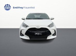 Vehicle image TOYOTA Yaris 1.5 VVT-i HSD Trend