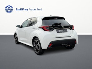 Vehicle image TOYOTA Yaris 1.5 VVT-i HSD Trend