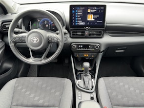 Vehicle image TOYOTA Yaris 1.5 VVT-i HSD Trend