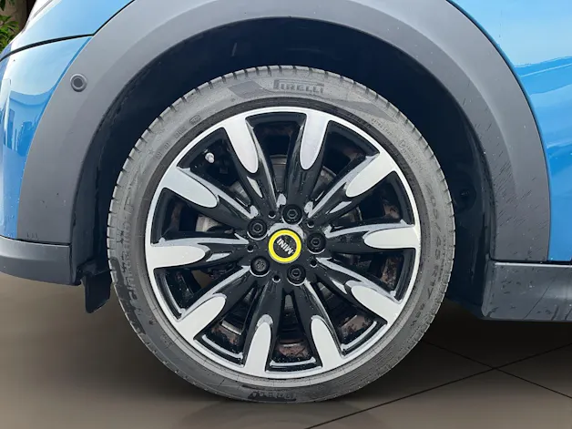Mini Cooper SE (CH)