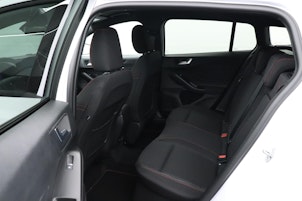 Vehicle image FORD Focus Station Wagon 1.0i EcoB Hybrid 155 ST-Line X