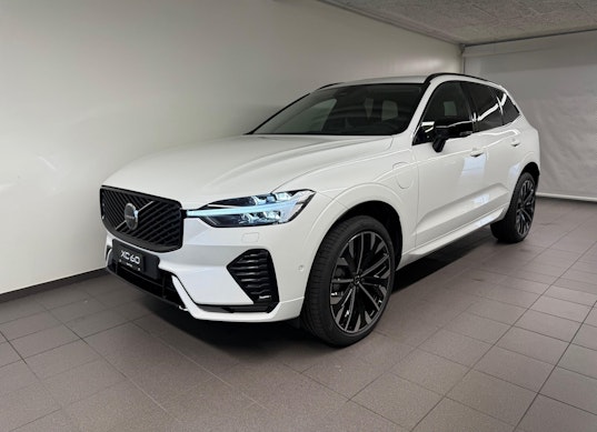 VOLVO XC60 2.0 T8 TE Ultra Dark eAWD 0