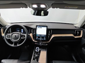 immagine del veicolo VOLVO XC60 2.0 T8 TE Ultra Dark eAWD