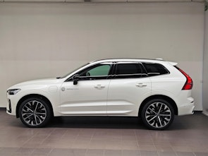 immagine del veicolo VOLVO XC60 2.0 T8 TE Ultra Dark eAWD