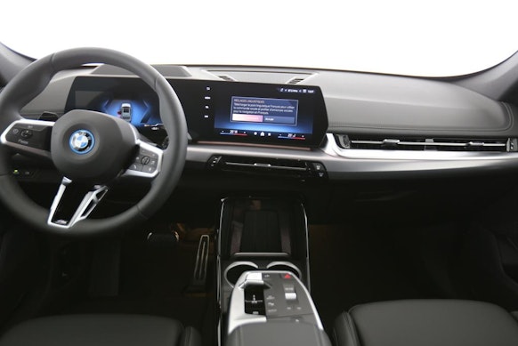BMW iX1 30 xDrive 2