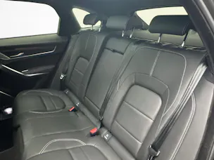 Jaguar F-Pace 3.0 D I6 R-Dynamic HSE AWD
