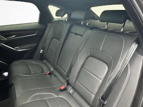 immagine del veicolo JAGUAR F-Pace 3.0 D I6 R-Dynamic HSE AWD
