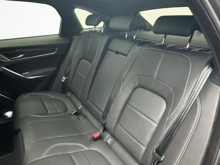 immagine del veicolo JAGUAR F-PACE