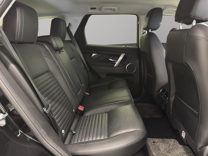 Vehicle image LAND ROVER DISCOVERY SPORT