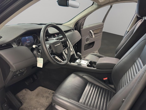 Vehicle image 6 Vehicle image 6