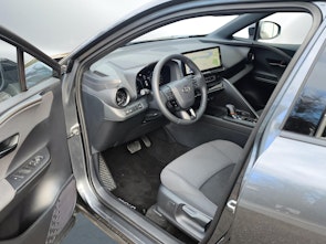 Vehicle image TOYOTA C-HR 2.0 PHEV Swiss Edition