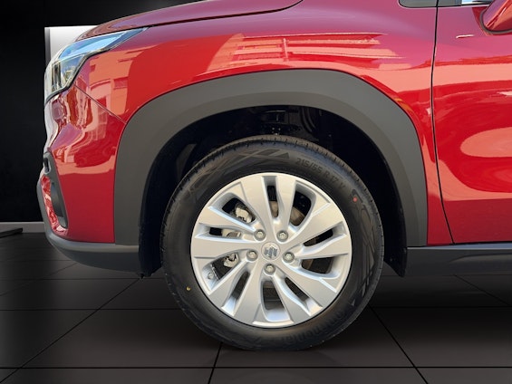 Vehicle image 8
